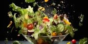Creați-vă salata perfectă și vă vom determina legumele spirtoase!