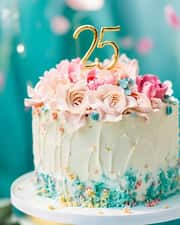 21 Fun 25th Birthday Party Ideas to Celebrate in Style