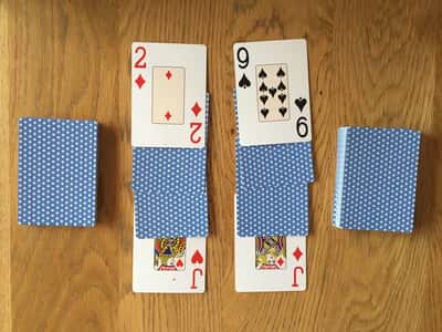 Kartenspiel Krief Kartenauflegung