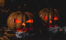 Halloween: Trinkspiele, Ideen & Anleitung