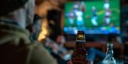 A Complete Guide to the Super Bowl Drinking Game For Fans