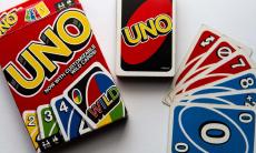 Uno Flip! | Dowiedz się o grze i jak wygrać!