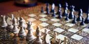 Semua orang seperti bidak catur. bidak catur yang mana kamu?