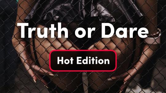 Truth or Dare: Interactive Questions Game for Adults (18+ Hot & Naughty Edition)